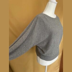 Abercrombie & Fitch Gray Batwing Sleeve Top Size M - Boat Neck Dolman Sweater